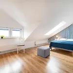 Biale Piaski 아파트 *