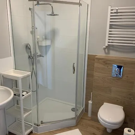 Biale Piaski 亚斯塔尔尼亚