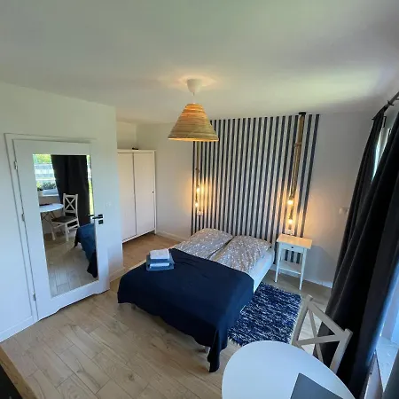 Biale Piaski 亚斯塔尔尼亚