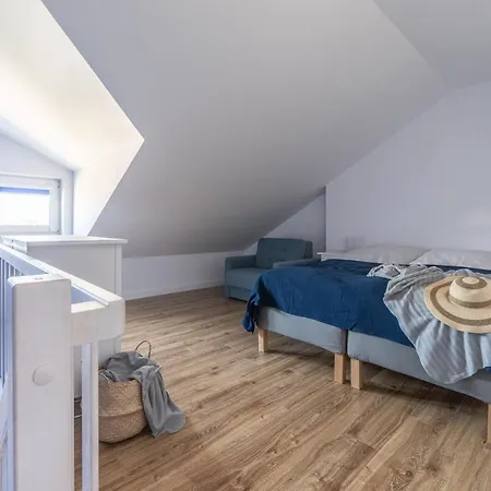 Biale Piaski 公寓 亚斯塔尔尼亚